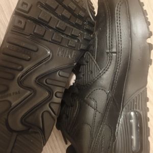 Black Nike Air max